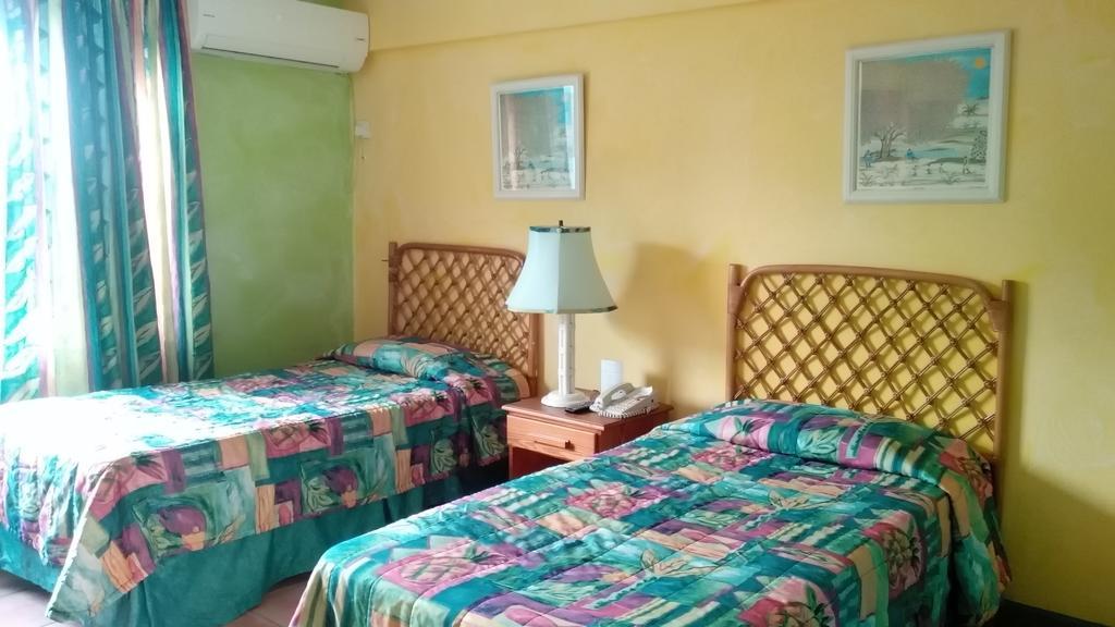 Hotel Doctors Cave Montego Bay