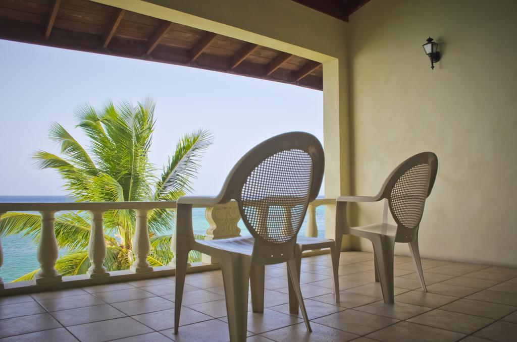 Silver Seas Hotel