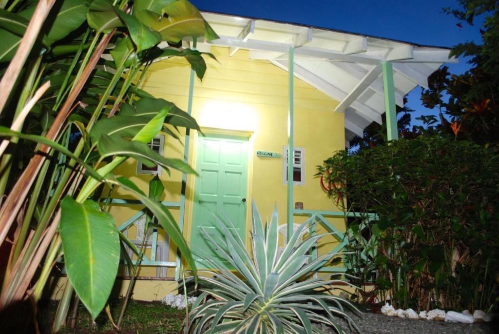 Jamaican Colors Pleasant Hill