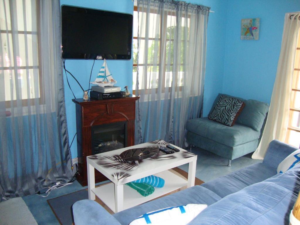 Hotel By The Sea Vacation And