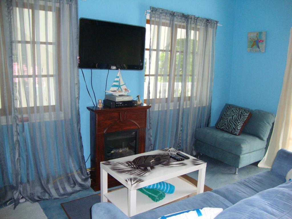 By The Sea Vacation And Port Antonio