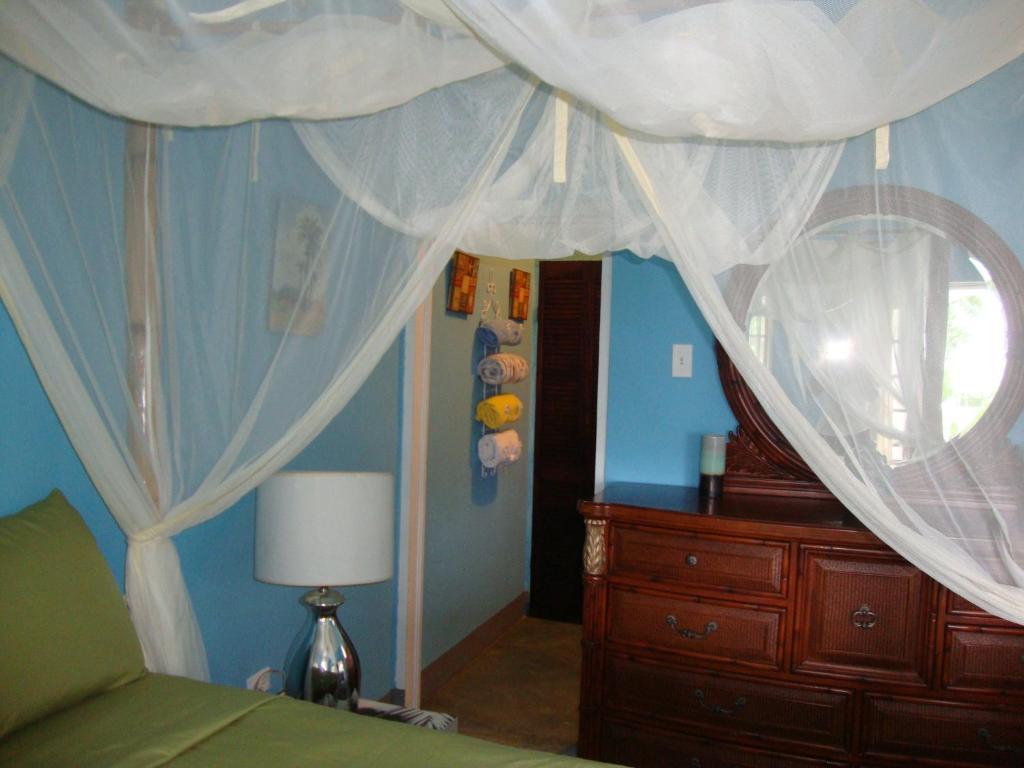 Hotel By The Sea Vacation And