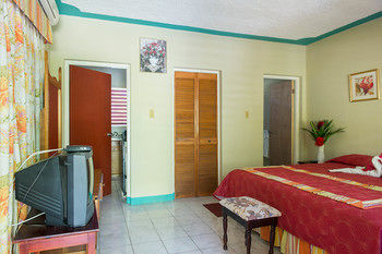 The Golden Sunset Hotel Negril