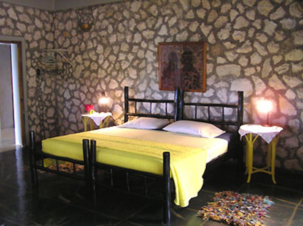 Jackies On The Reef Hotel 3*