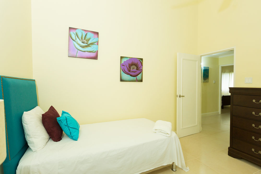 Ocho Rios At Coolshade Hotel 3*