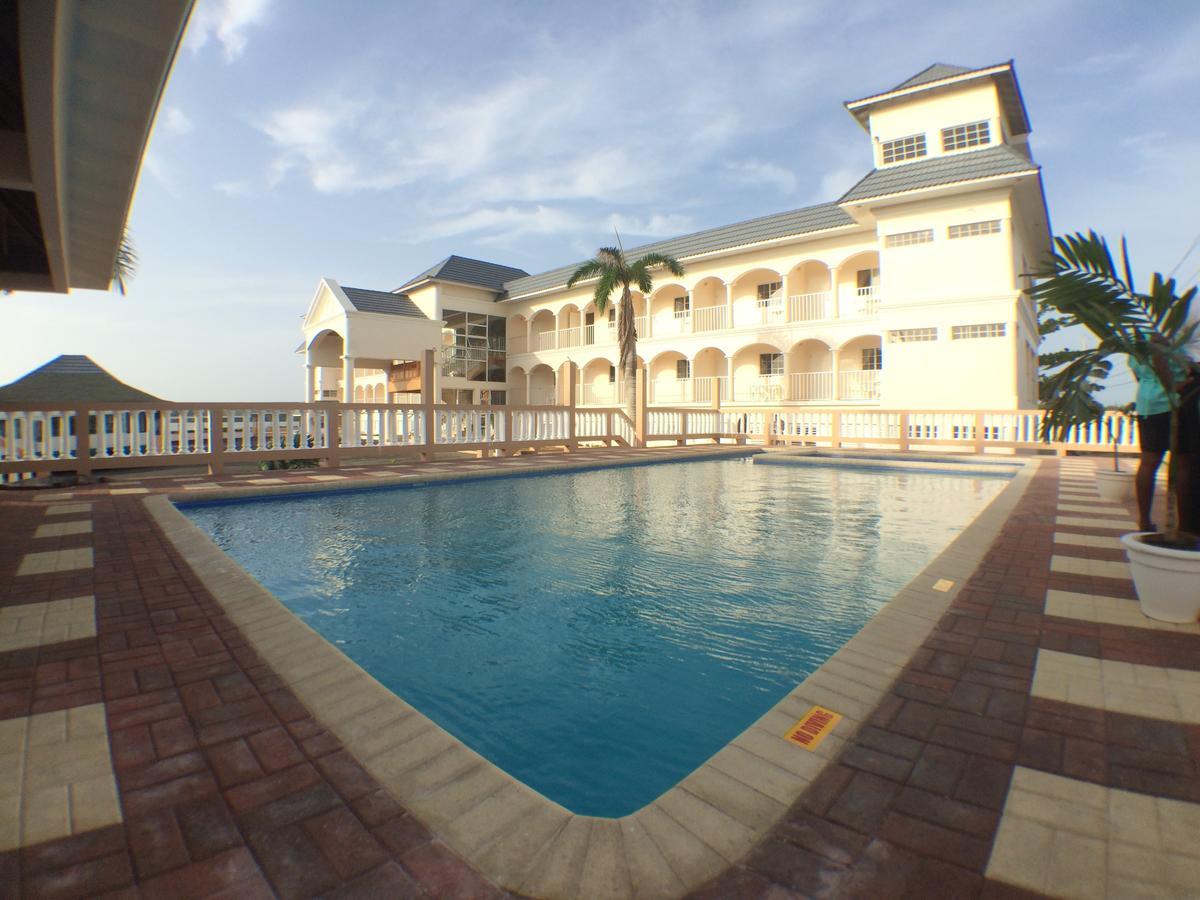 Glistening Waters 3*