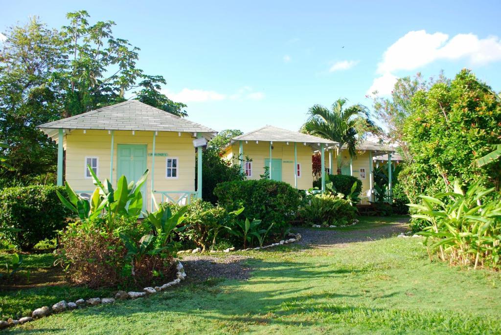 Hotel Jamaican Colors 3*