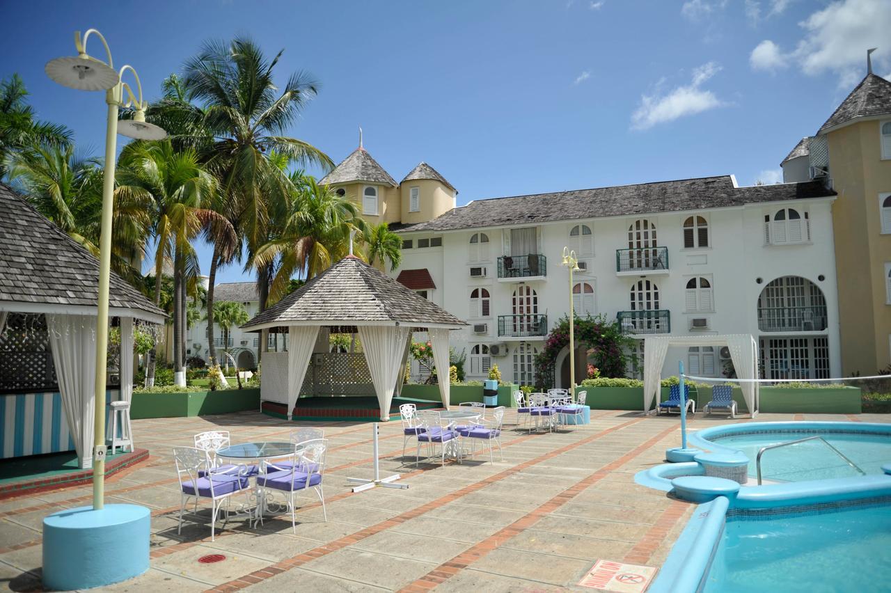 Hotel Sandcastles *