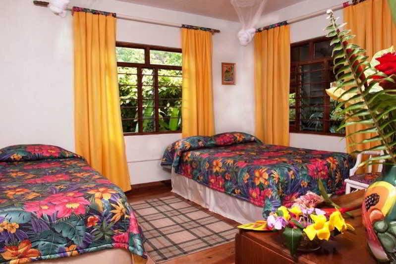 Forres Park Nature Retreat Lodge *