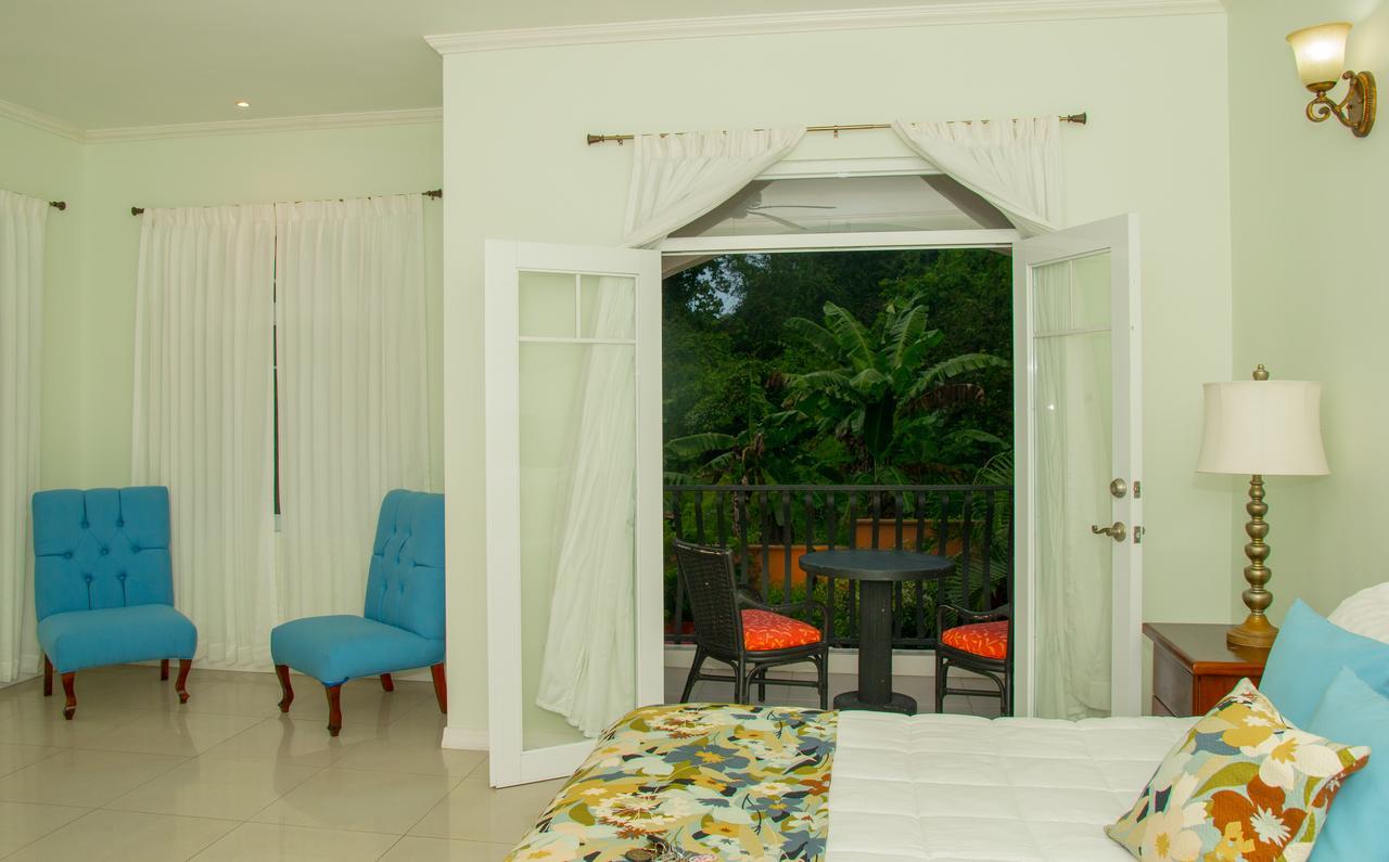 Pen Hall Bnb Ocho Rios * Runaway Bay