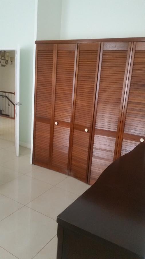 Pen Hall Bnb Ocho Rios *