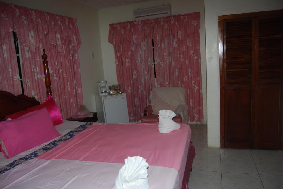 Hotel Glenrock Limited