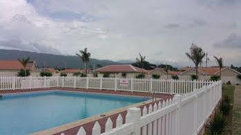 Hotel The Oasis Golf Retreat