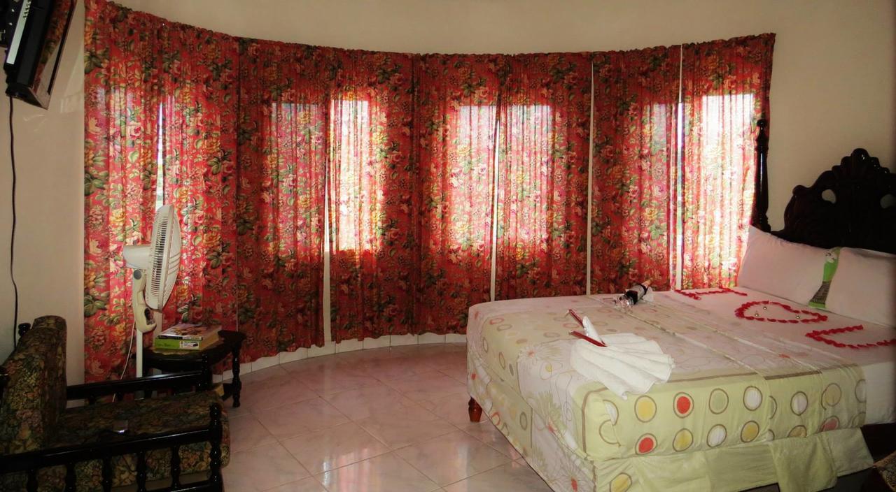 Glenrock Limited Hotel *