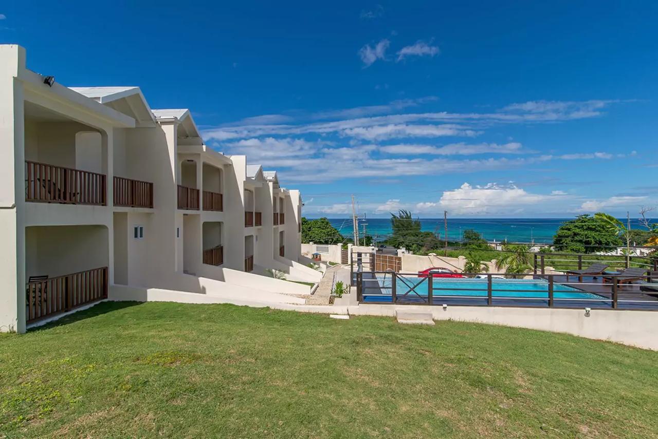 Apartment Luxury 2br Facing W/pool #5 Montego Bay