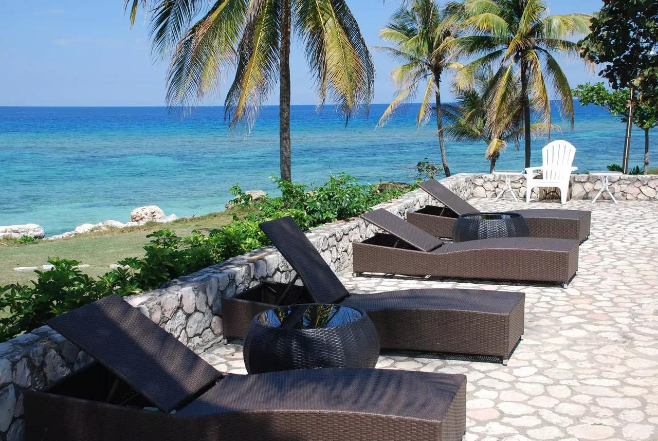Luxury 2br Facing W/pool #5 Montego Bay