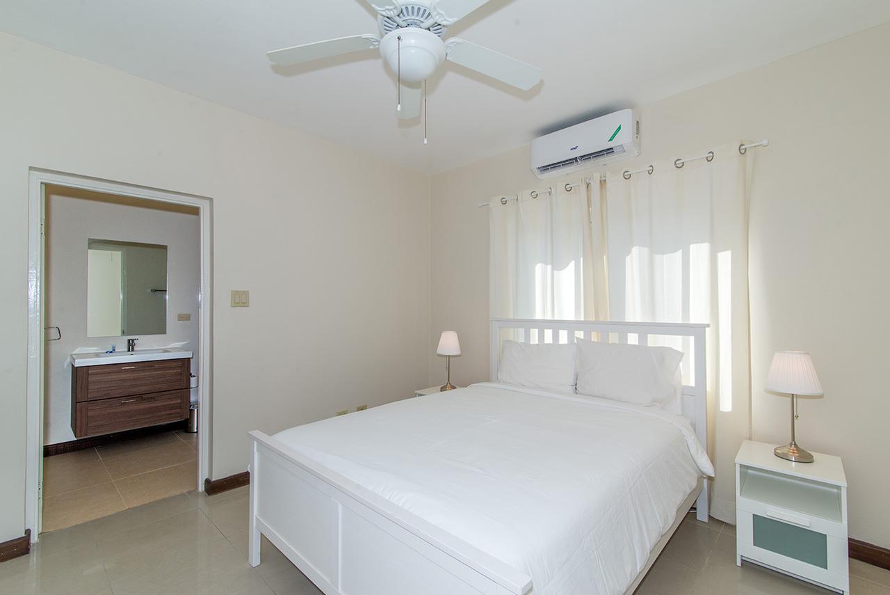 Luxury 2br Facing W/pool #5 * Montego Bay