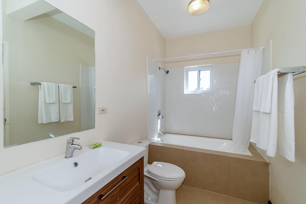 Luxury 2br Facing W/pool #5 *