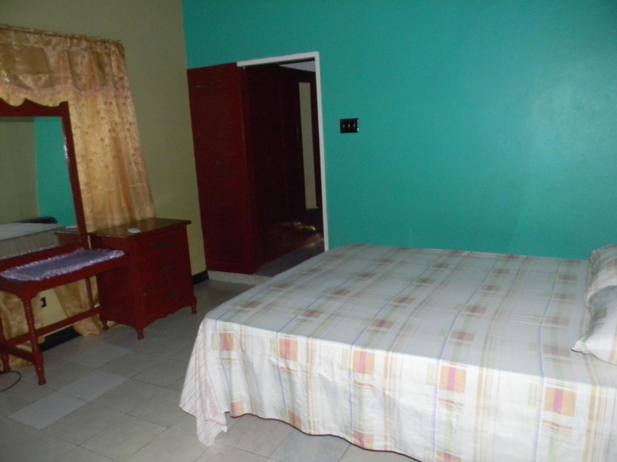 Bay Hotel 2*
