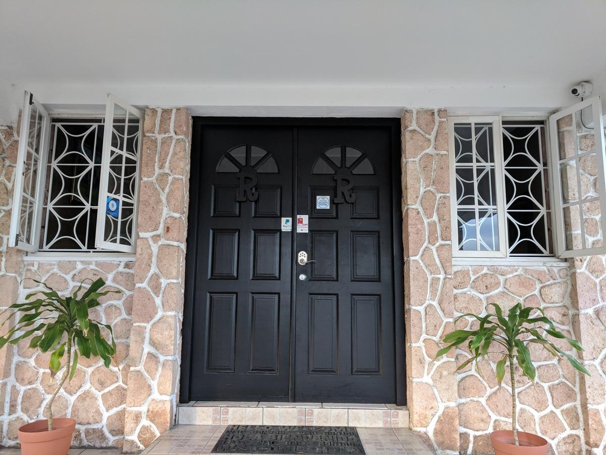 Guest house Rockhampton Suites