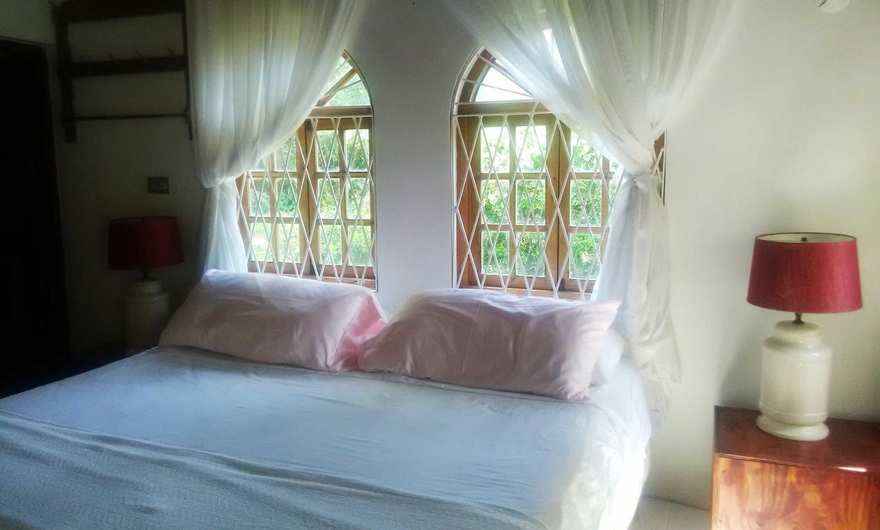 Cozy Coco * Negril