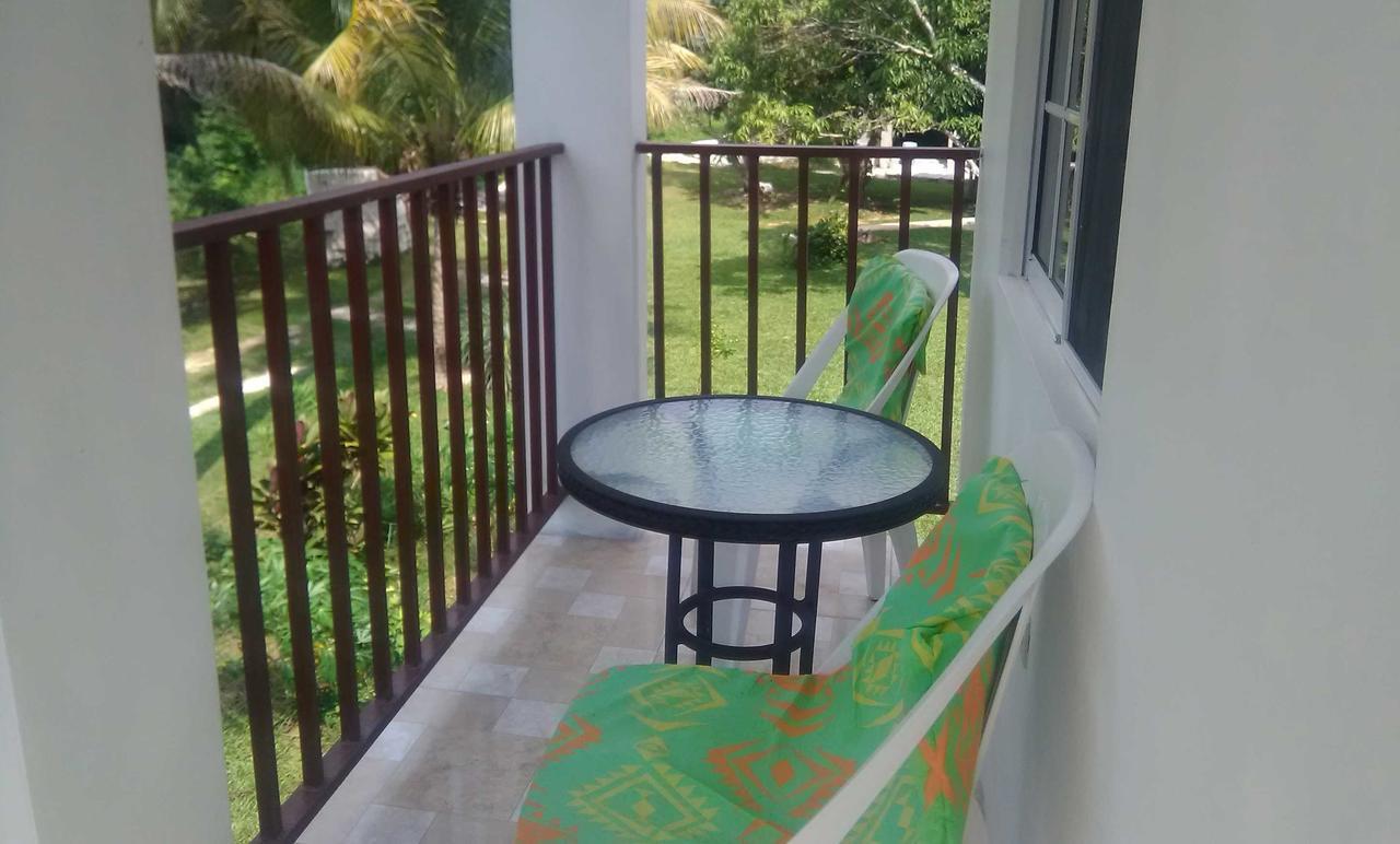 Cozy Coco * Negril