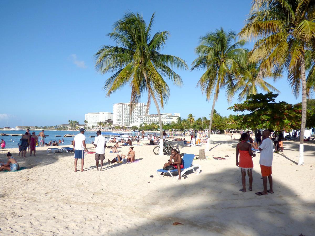 Beach One Bedroom C15 Ocho Rios