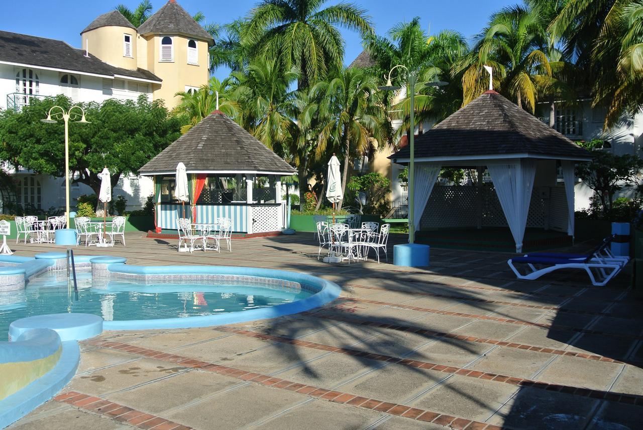 Beach One Bedroom C15 2* Ocho Rios