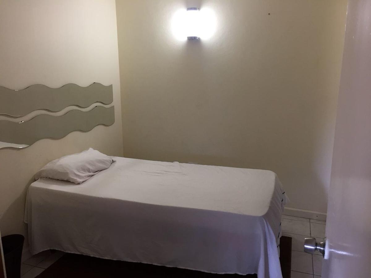 Finest Apt # 421 Bloc # 4 Marley Manor 6 Marley Rd Kgn 6 Apartamento *