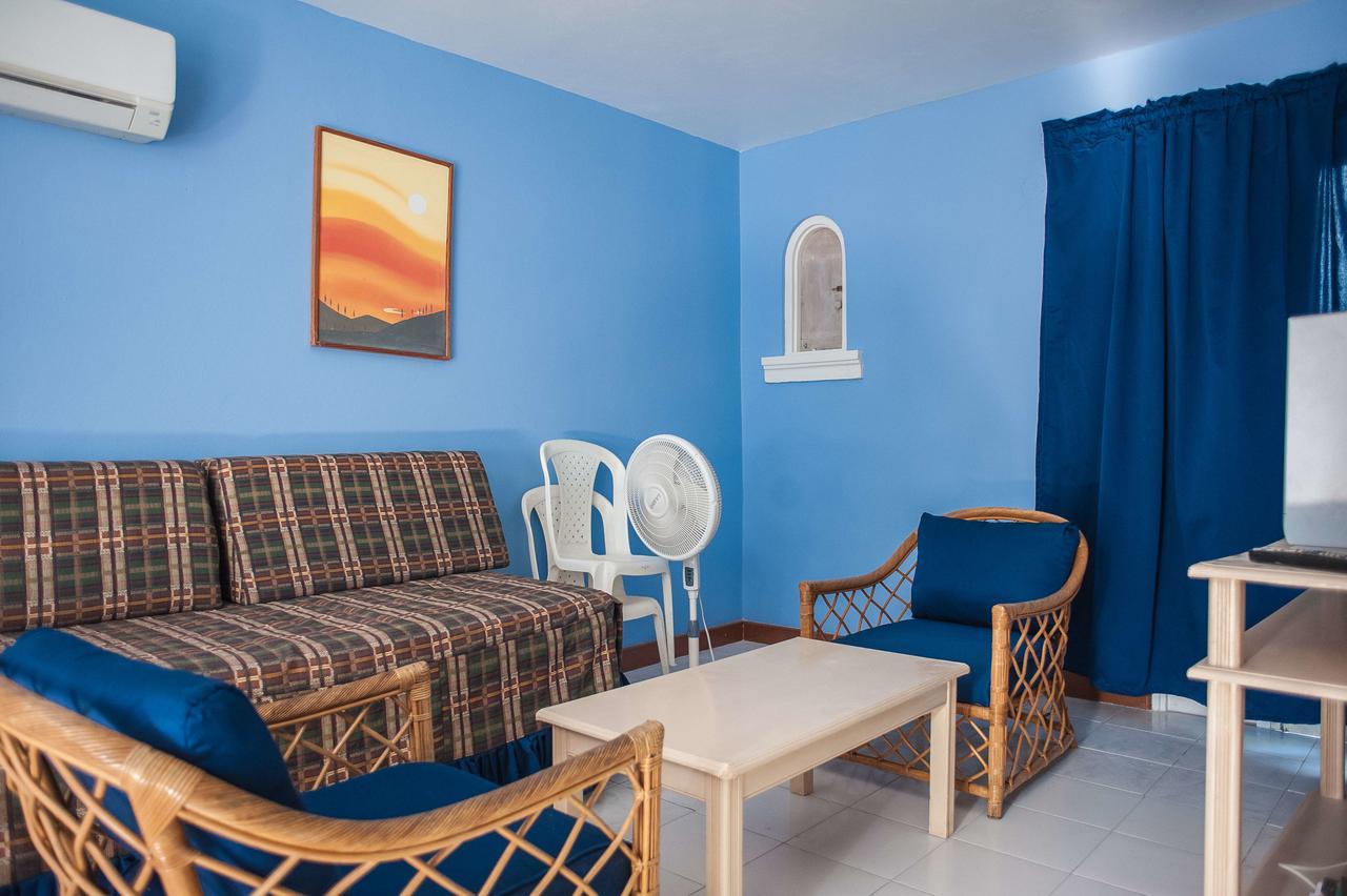 Point Village Apartment *
