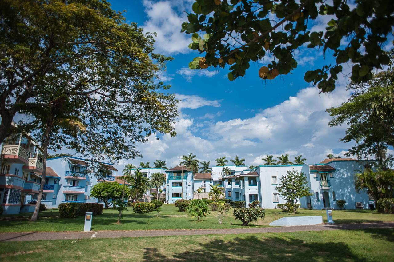 Apartment Point Village *