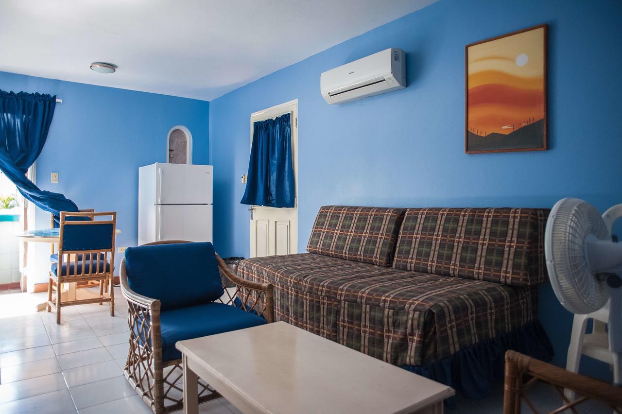 Point Village Apartment *