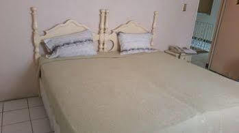 Gibb's Chateau 2*