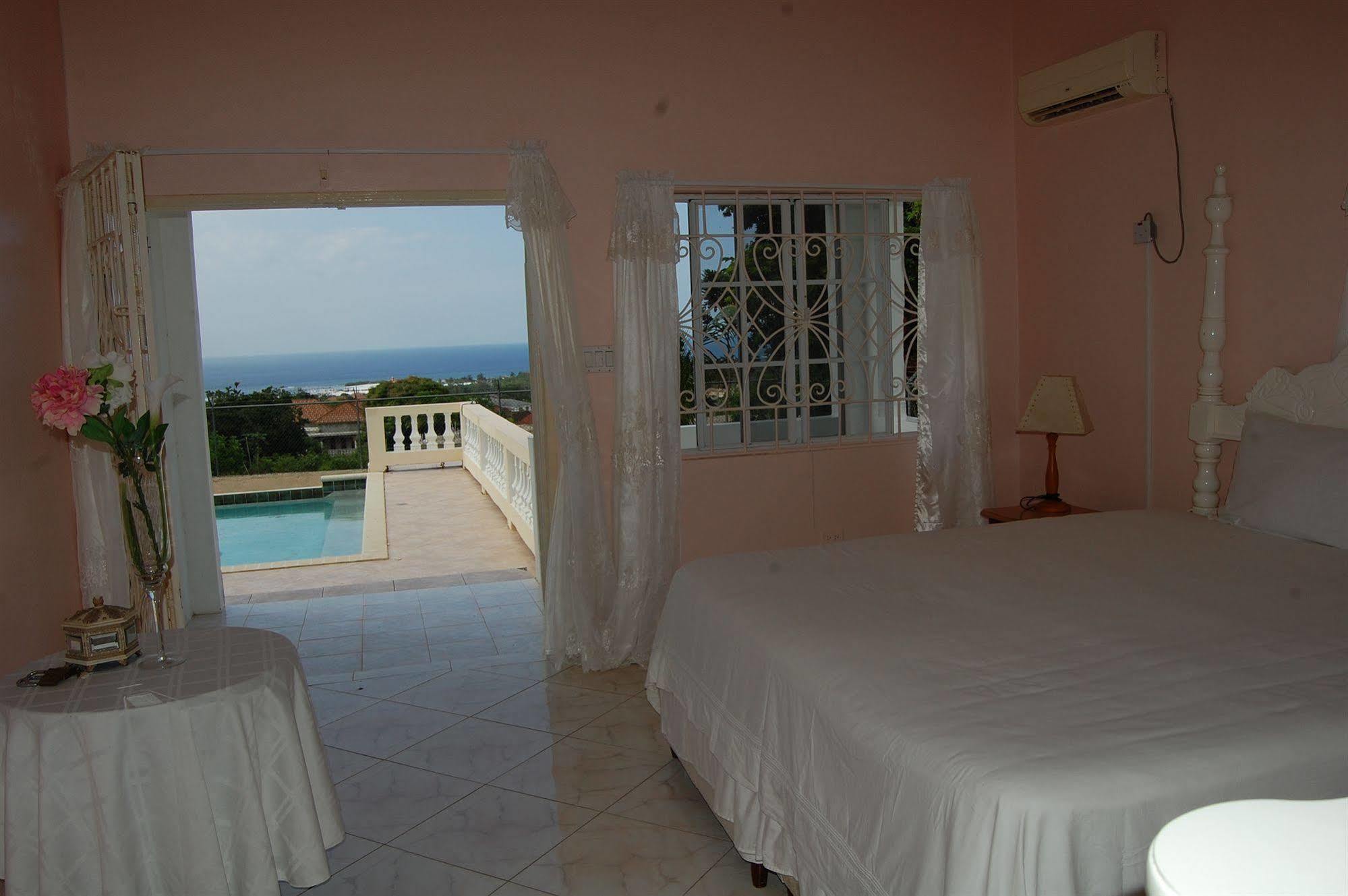 Guest house Celebrity Jamaica Montego Bay