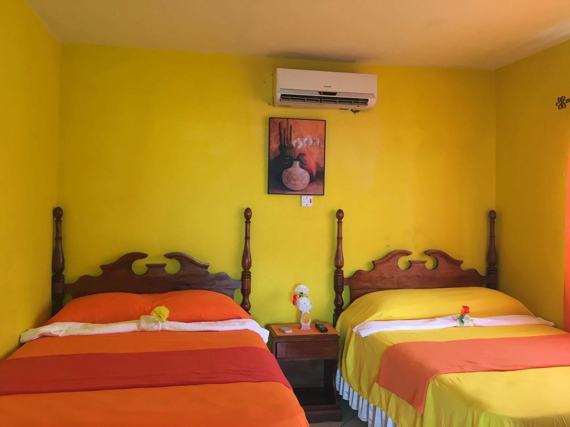 Casa De Fe 3*