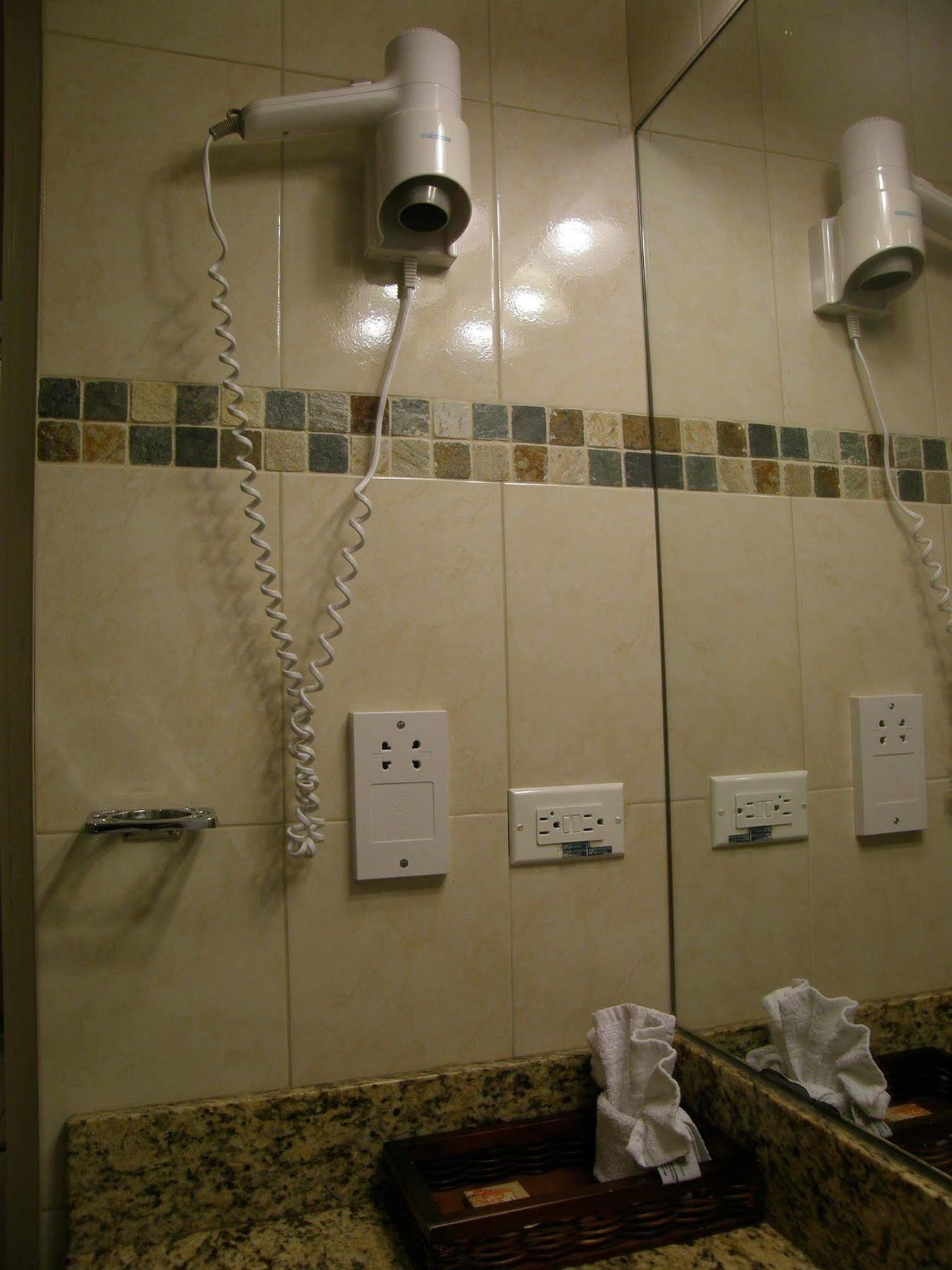 Four Seasons Hotel