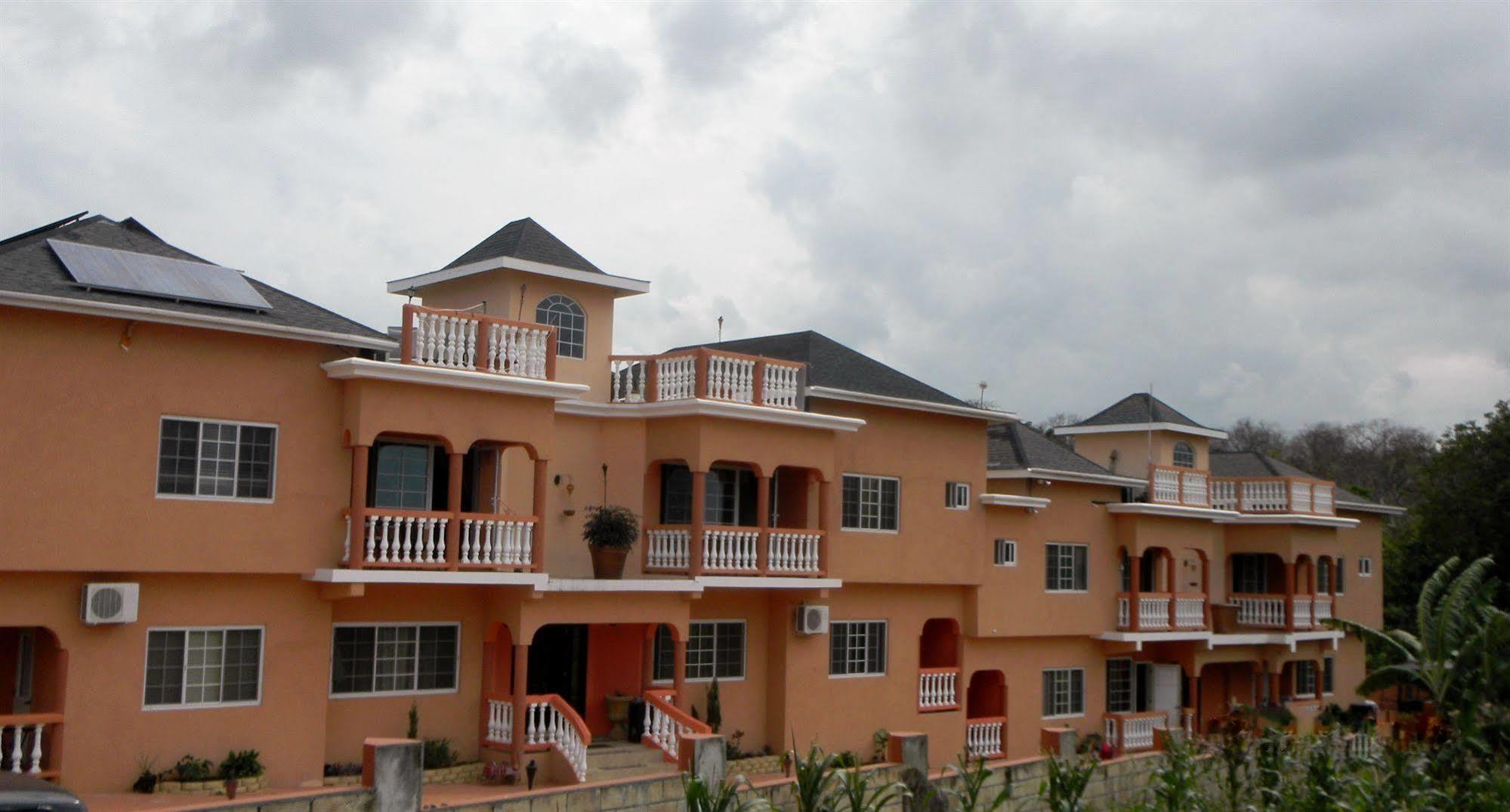 The Residences At Briarwood Hotel Falmouth