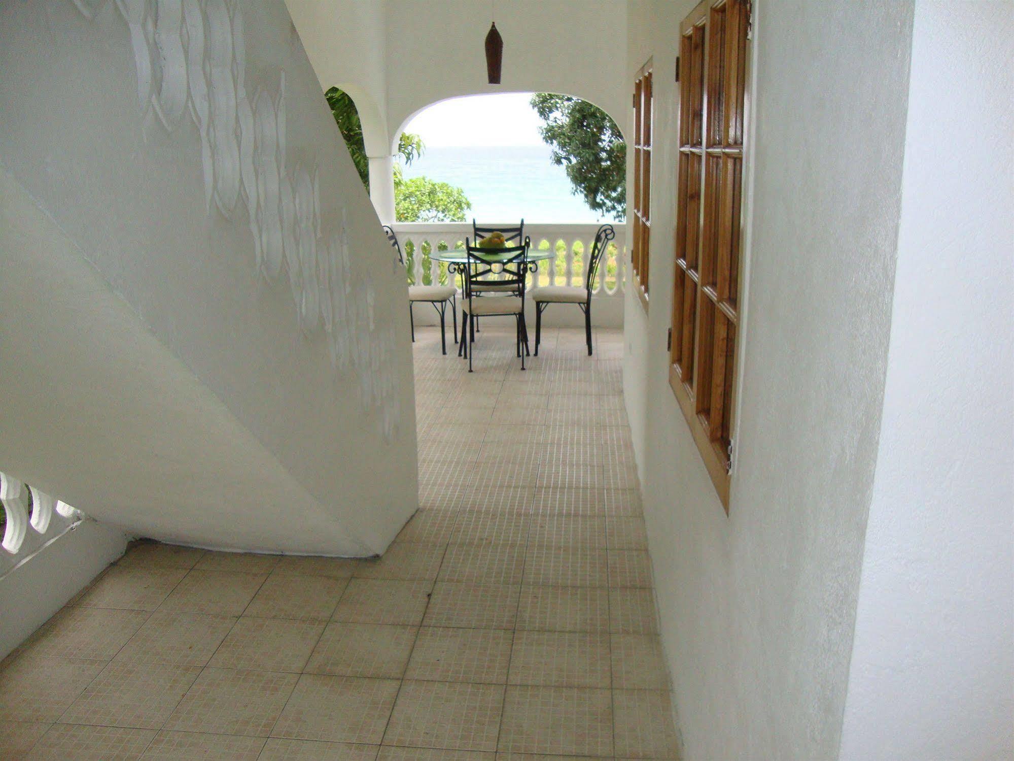 By The Sea Vacation And 3*
