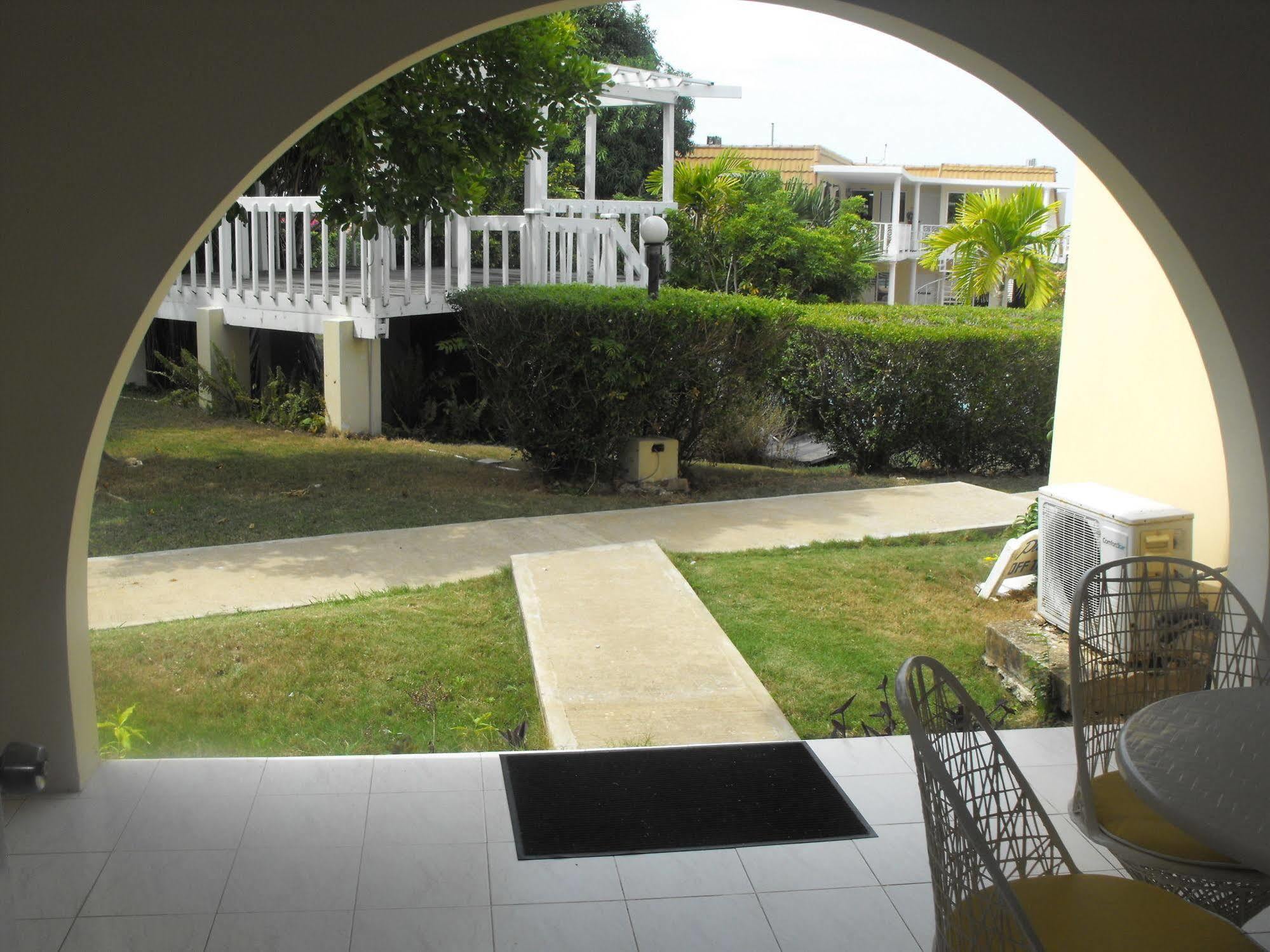 The Atrium At Ironshore Hotel Montego Bay