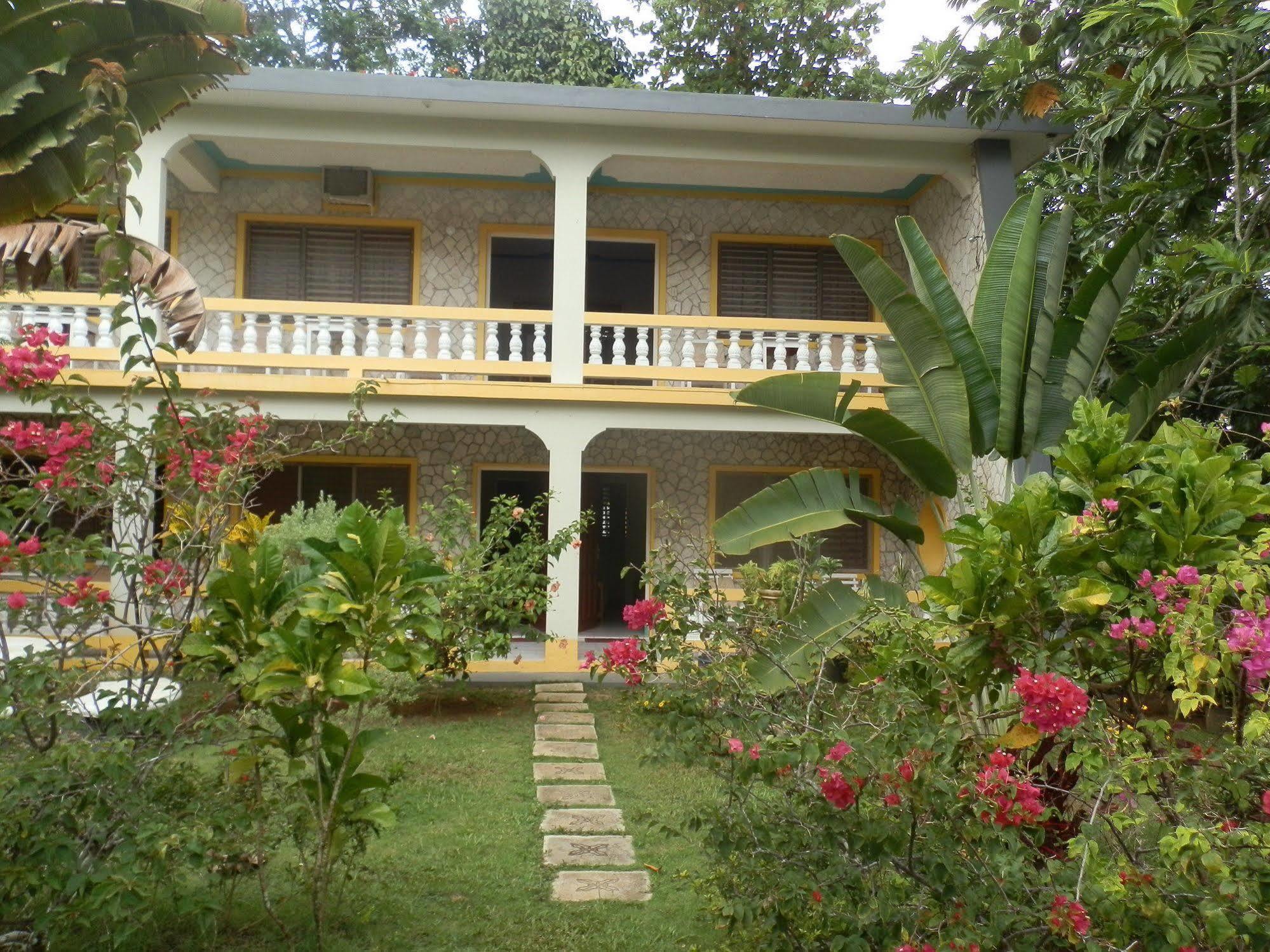 Lodge Golden Sunset Villas *