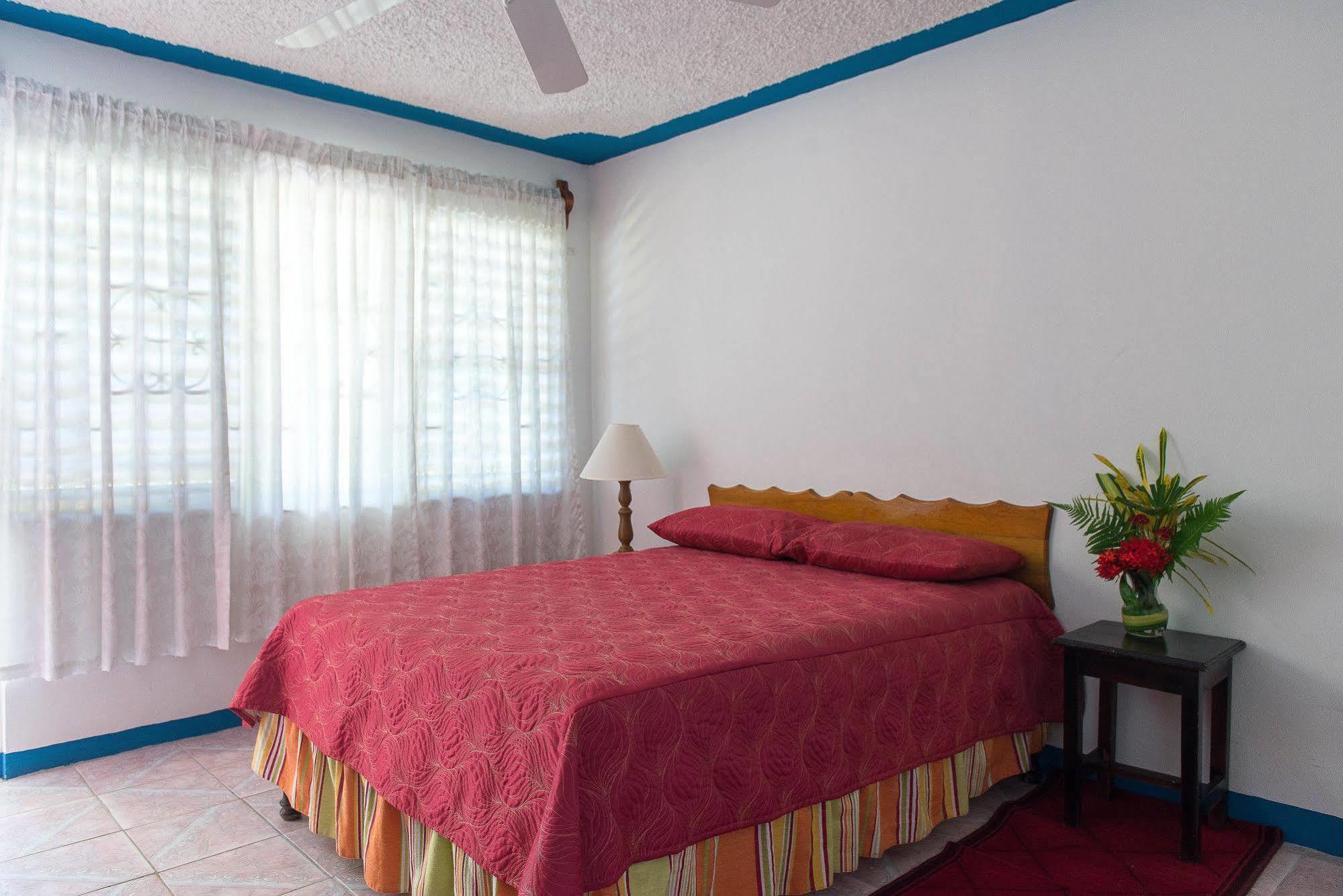 Lodge Golden Sunset Villas Negril