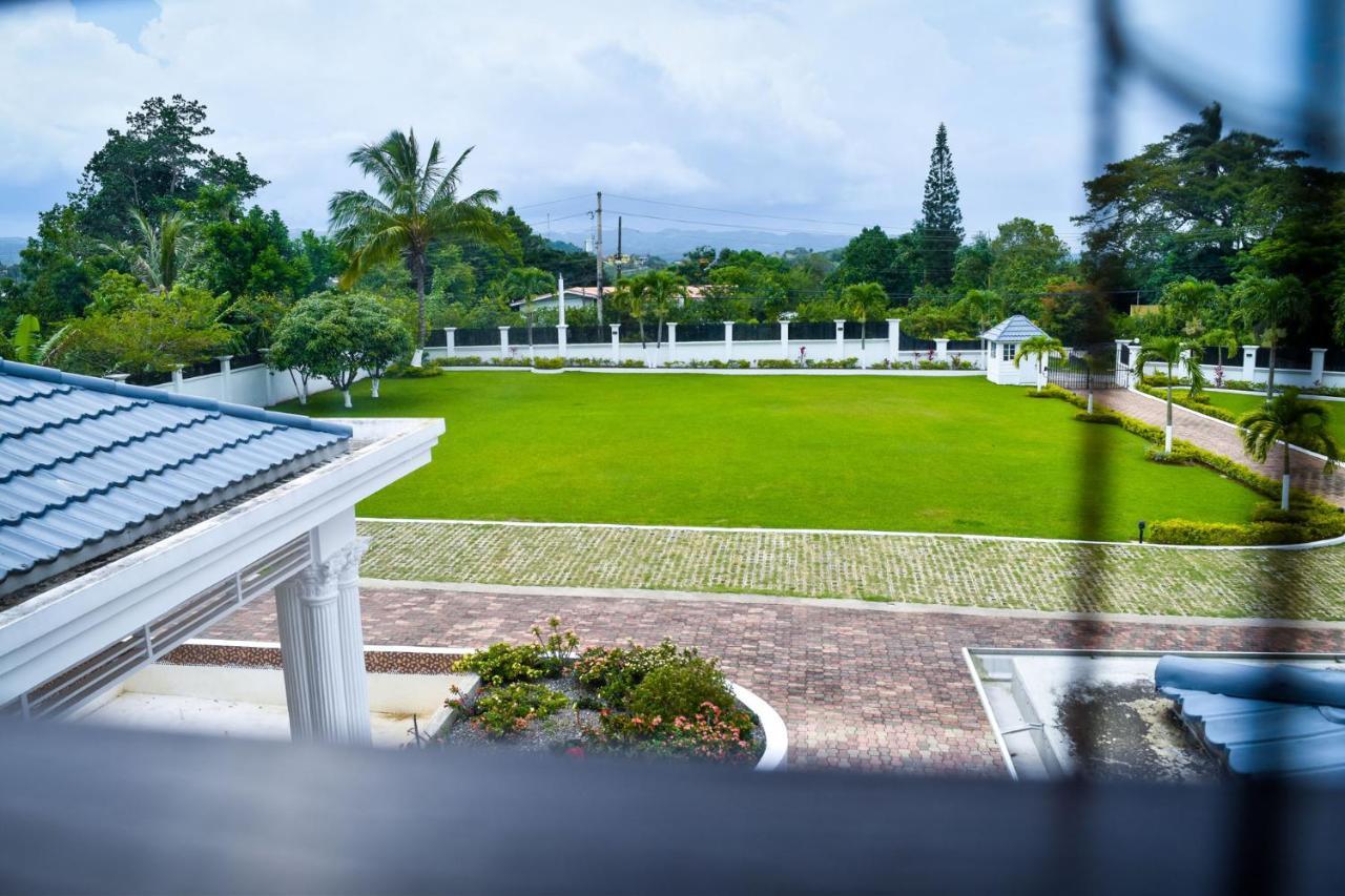 Jamgolia Place Bed & Breakfast 3*