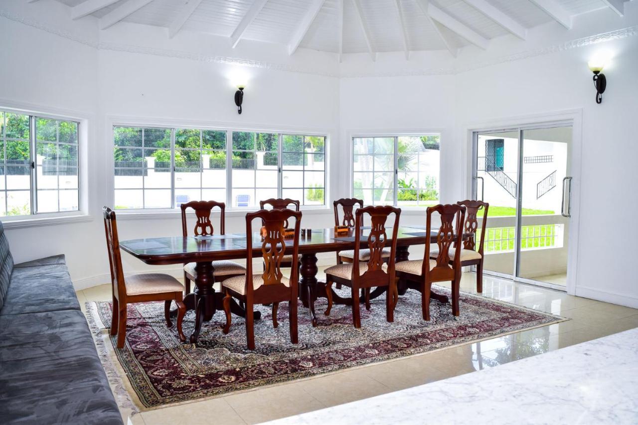 Jamgolia Place Bed & Breakfast 3*