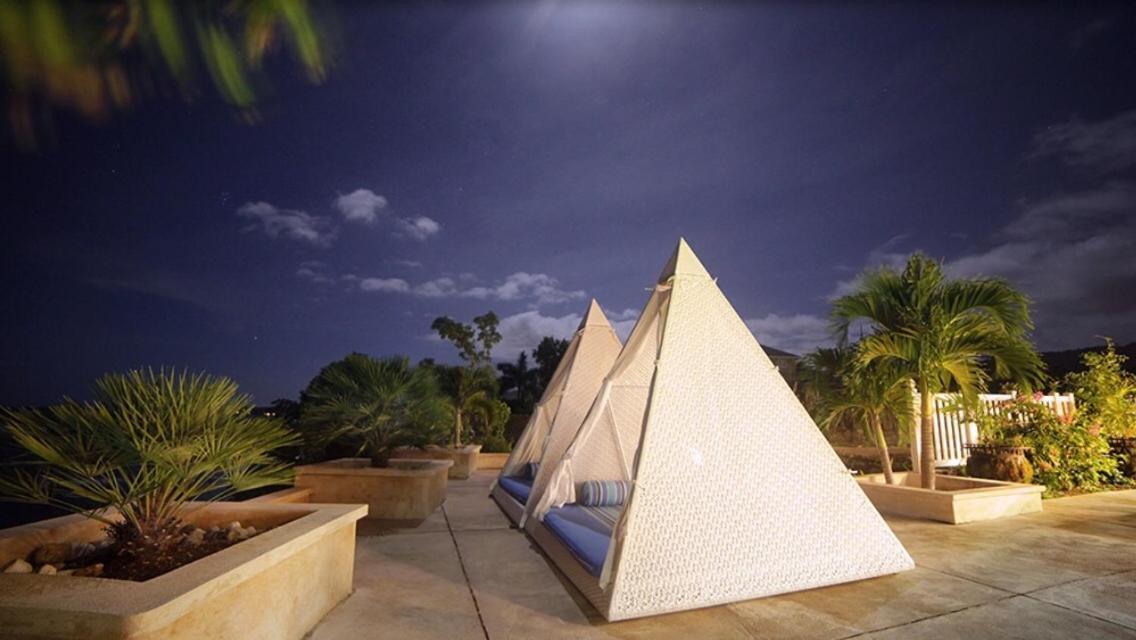 Ocean View Villa *