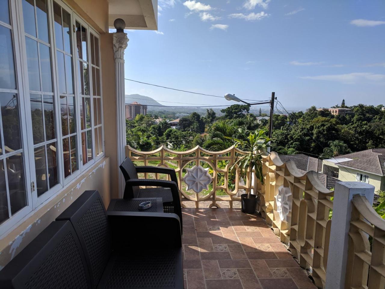 Rockhampton Suites