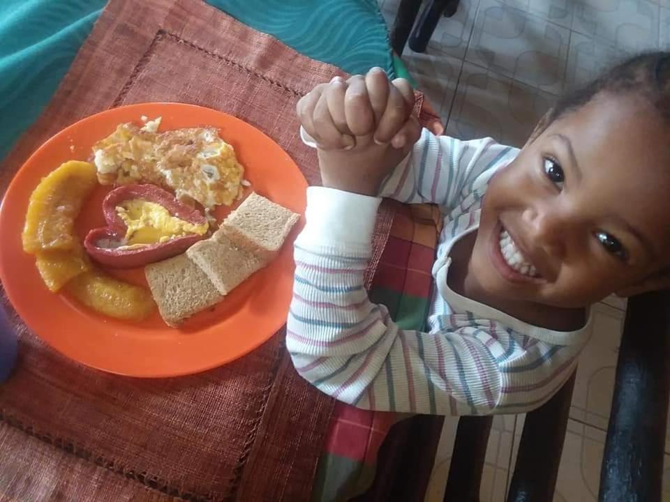 Bed & Breakfast Nine Miles Cultural Hangouts And Tours *