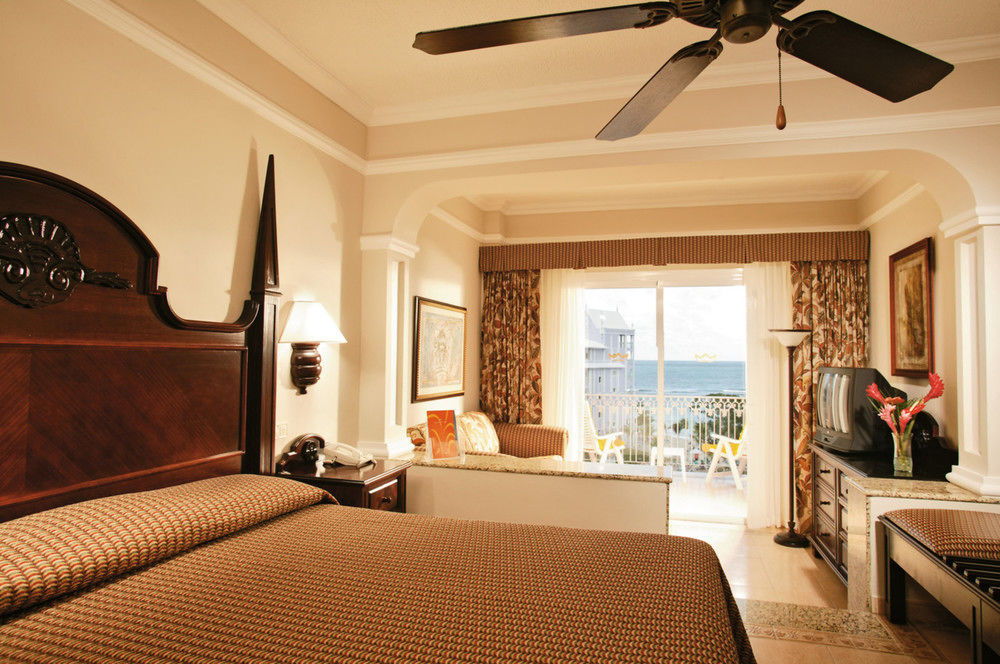 Riu 3* Ocho Rios