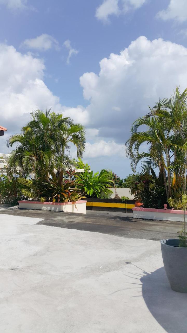 Pen Hall Bnb Ocho Rios * Runaway Bay