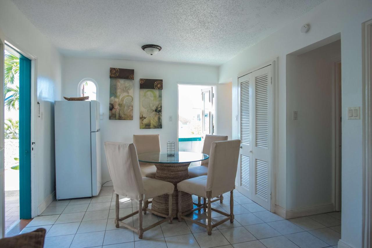 Apartment Point Village *