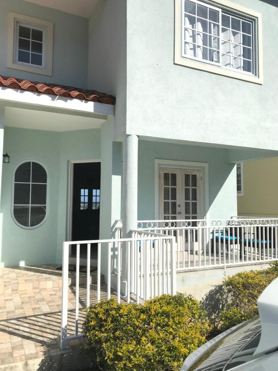 2 Bedrooms Panoramic Seaview With Pool Apartment *